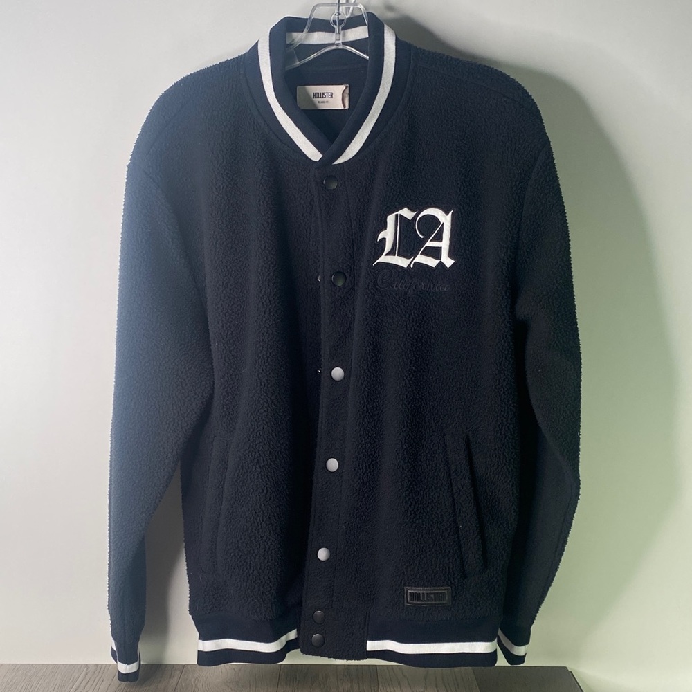 Hollister LA California - Men’s Small Black and White Sherpa Varsity Jacket